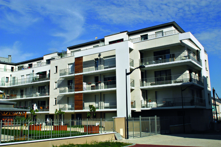 Studio neuf près commerces